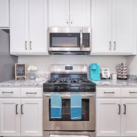 Luxurious Alberta Beach House W/ Historical Detail Hampton Extérieur photo