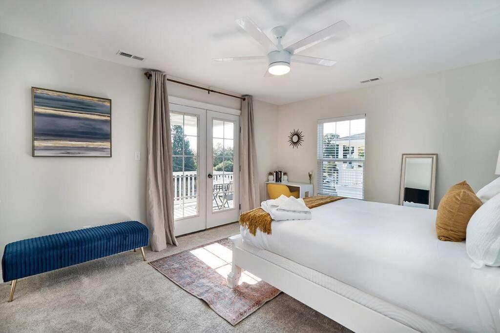Luxurious Alberta Beach House W/ Historical Detail Hampton Extérieur photo