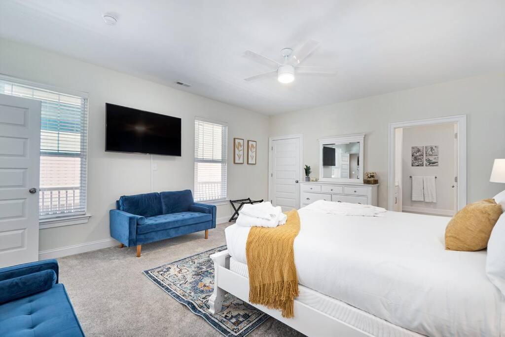 Luxurious Alberta Beach House W/ Historical Detail Hampton Extérieur photo